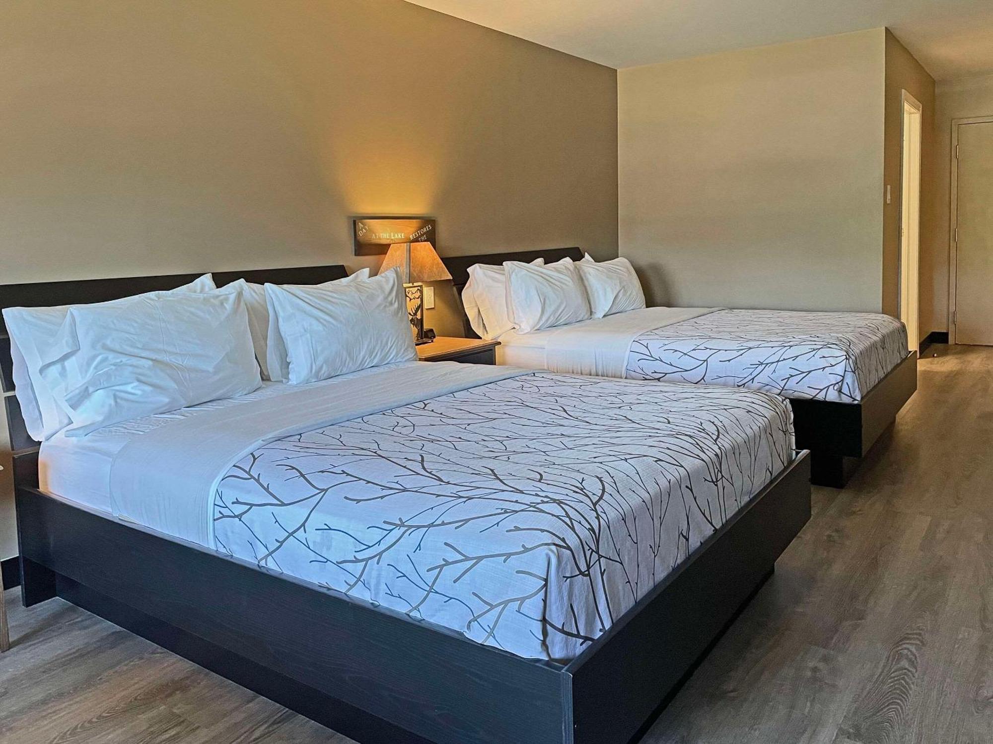 The Grand Tappattoo Resort, Ascend Hotel Collection Otter Lake Екстер'єр фото