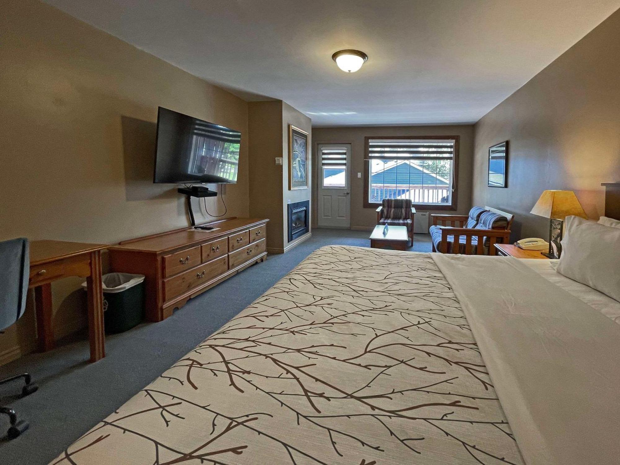 The Grand Tappattoo Resort, Ascend Hotel Collection Otter Lake Екстер'єр фото