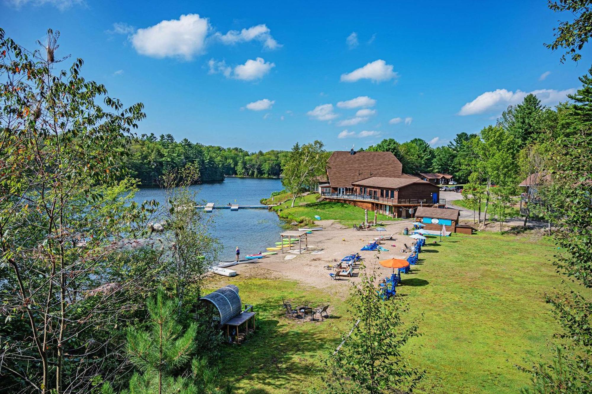 The Grand Tappattoo Resort, Ascend Hotel Collection Otter Lake Екстер'єр фото